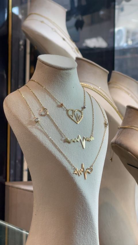 مجوهرات_السعيد_💎
.
.
.
Alsaed.jewellery1
#syria #lattakia #gold #jewellery #diamonds #zerkon #opal #woman #diamond #bvlgari #cartier #versace #cd #سوريا #اللاذقية #مجوهرات #ذهب #monako #الماس #عيار