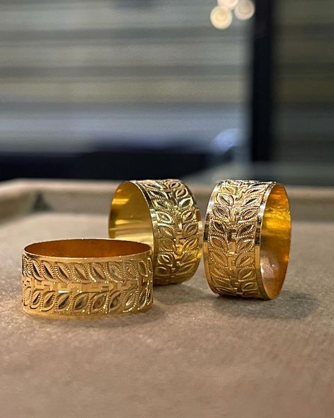 مجوهرات_السعيد_💎
.
.
.
Alsaed.jewellery1
#syria #lattakia #gold #jewellery #diamonds #zerkon #opal #woman #diamond #bvlgari #cartier #versace #cd #سوريا #اللاذقية #مجوهرات #ذهب #monako #الماس #عيار