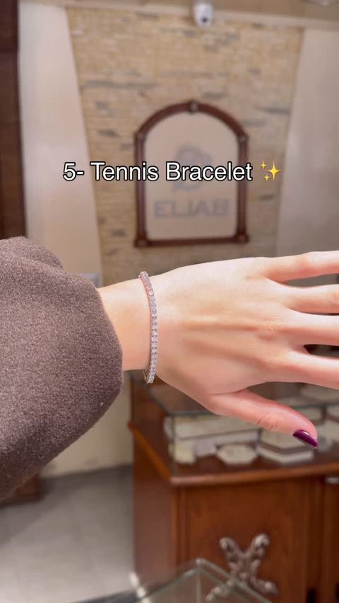Timeless classic bracelets, you’ll definitely find them at Elias Jewelry. 

For anything special and unique, your first choice is Elias.Jewelry✨💎

الأساور الأساسية اللي ما بتغيب عن الموضة، رح تلاقيها