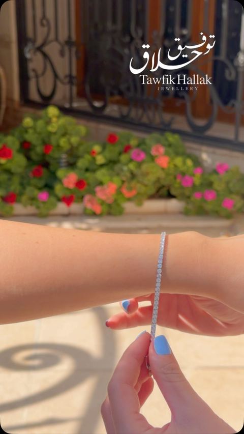 خبرونا بالتعليقات اي اسوارة حبيتوا اكتر؟💎

Let us know in the comments which tennis bracelet is your favorite?💎