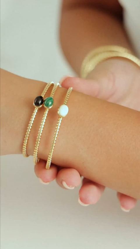 Your favorite HIMO Gold designs are now available. Visit us and find your perfect piece✨😍
1ـ الفرع الأول: دمشق ، شارع العابد.
2ـ الفرع الثاني: دمشق ، شارع الباكستان عرنوس.
3ـ الفرع الثالث: حمص ، أوت