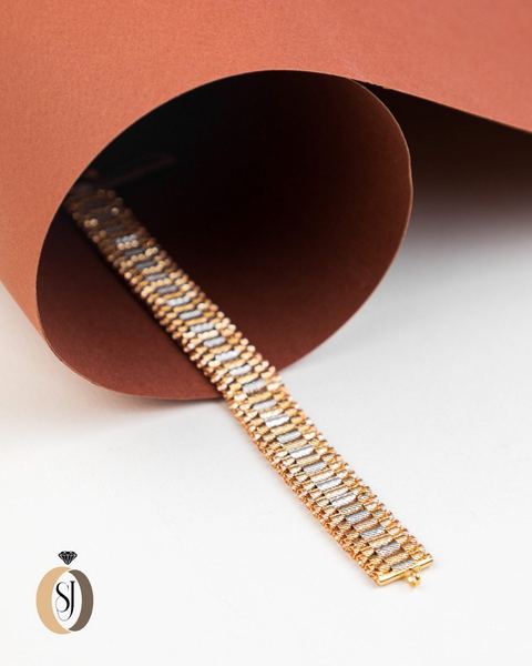 مجوهرات سارة 💍
📍دمشق _ الجسر الأبيض _ جادة نوري باشا
Passion for excellence - شغف التميز ✨
#jewellery #necklace #style #earrings #handmadejewelry #jewel #beautiful #9old #jewels #fashionjewelry