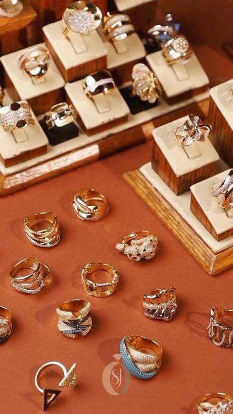مجوهرات سارة 💍 
📍دمشق _ الجسر الأبيض _ جادة نوري باشا 
Passion for excellence - شغف التميز ✨ 

#jewellery #necklace #style #earrings #handmadejewelry jewel beautiful 9old jewels fashionjewelry jewel