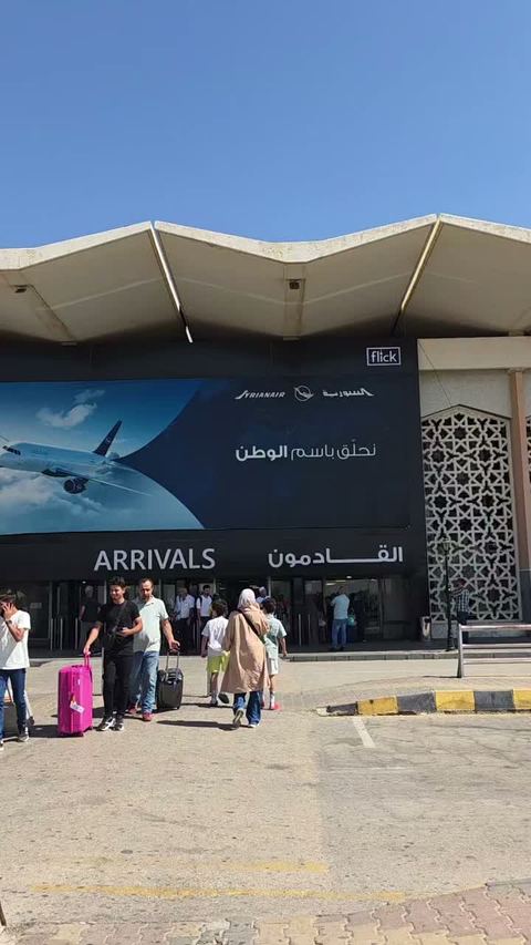 جوائز ومفاجئات مجوهرات عفيف ما بتخلص
تابعونا لحتى تكونو من الرابحين
#جوائز اسبوعية وشهرية ومفاجئات