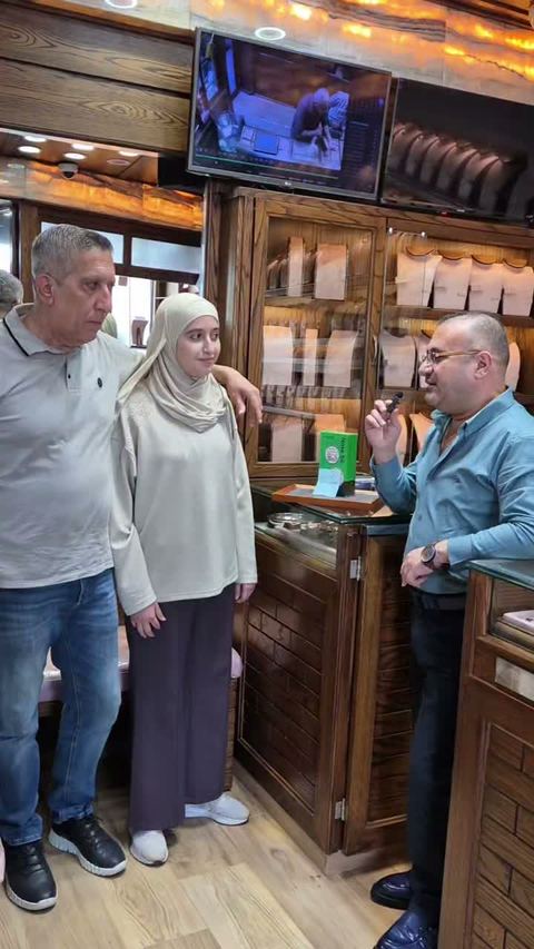 جوائز الاسبوع التاني من مجوهرات عفيف
ألف مبروك للزبائن الكرام . شرفتونا . منكبر فيكن وبثقتكن