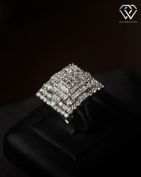 18k white gold with princess & round shape diamond . #diamond #diamondring #princesscutdiamond #gold #whitegold #waboualkheirjewelry #jewlery #finejewelry #damascus #syria #مجوهرات #الماس