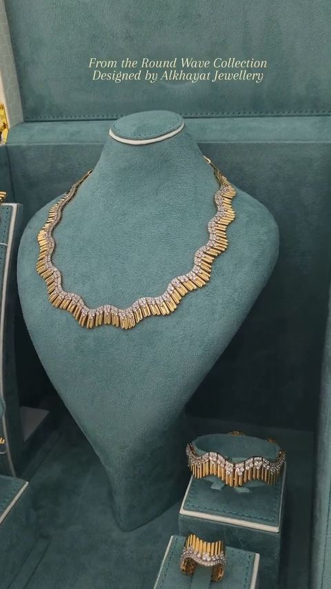 From the Round Wave Collection
Designed by: Alkhayat Jewellery ✨️
#مجوهرات_الخياط
نصنع الذهب بحُب ليلامس القلب بأجمل التصاميم الفريدة و الحصرية ❤️
 📞 : (00971506345367) For more details .
 UAE 🇦🇪
?