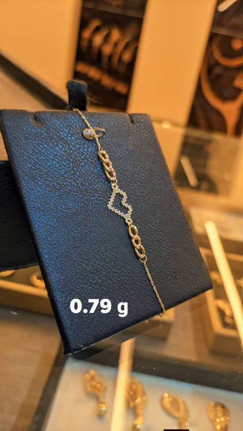 تفاعلي بالأحببته ❤️… وكوني من الرابحات 🎁
#بلاك العيد الأجمل وبأوزان خفيفة 🎉
عيار 18
(الوزن مرفق داخل الصور)
لأنكِ تستحقين التألق بكل ثقة!
لا تنسوا دعمنا بالإعجاب بجميع صفحاتنا على فيسبوك:
شركة ا